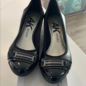 Anne Klein Sport Black Flats with Glossy Finish
